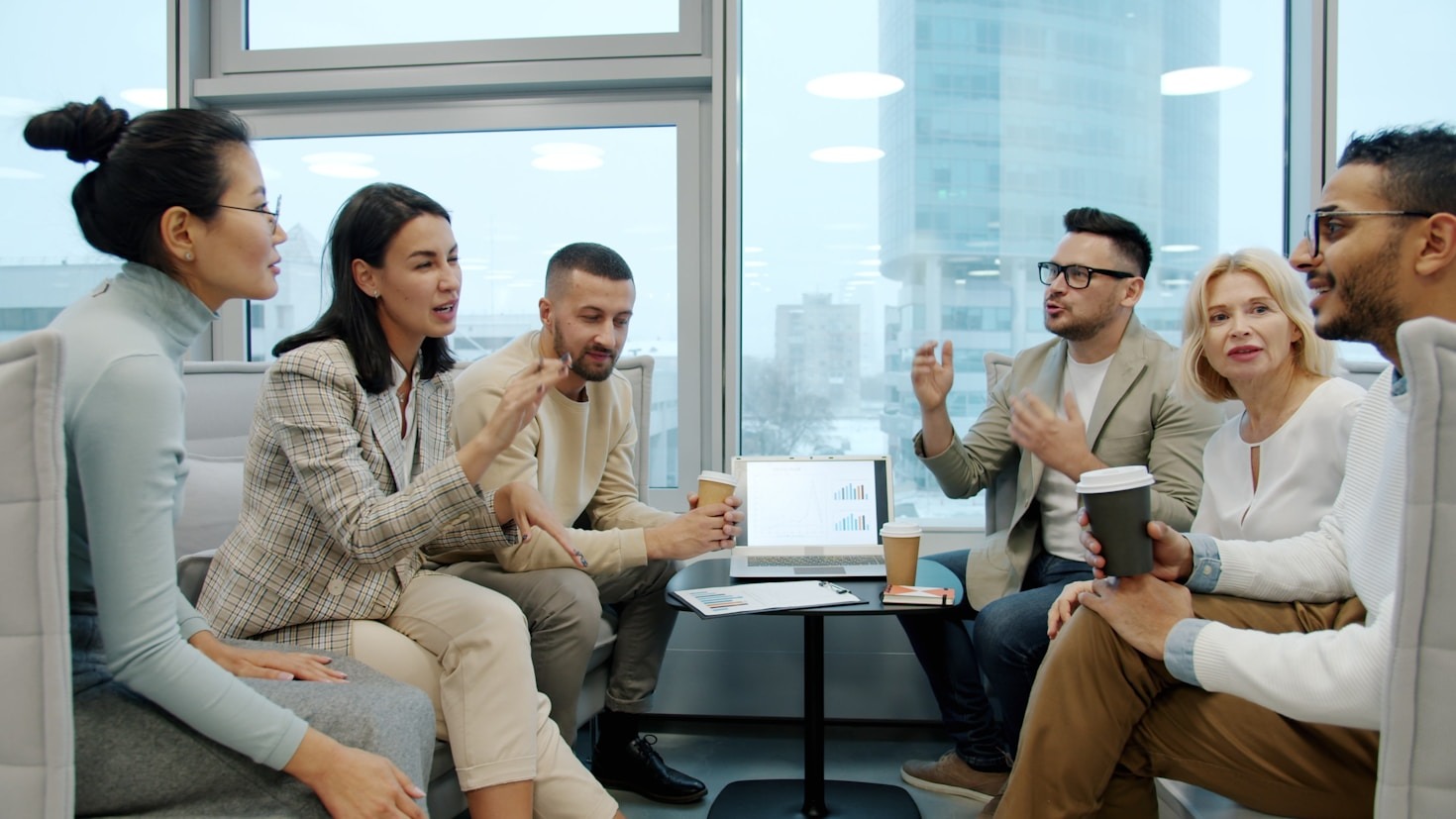 Historias de éxito narradas por emprendedores destacados